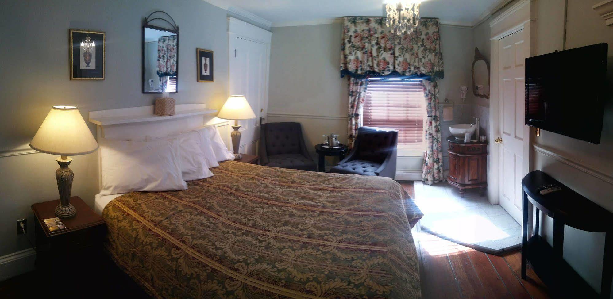 Inn On Bellevue (Adults Only) ニューポート エクステリア 写真