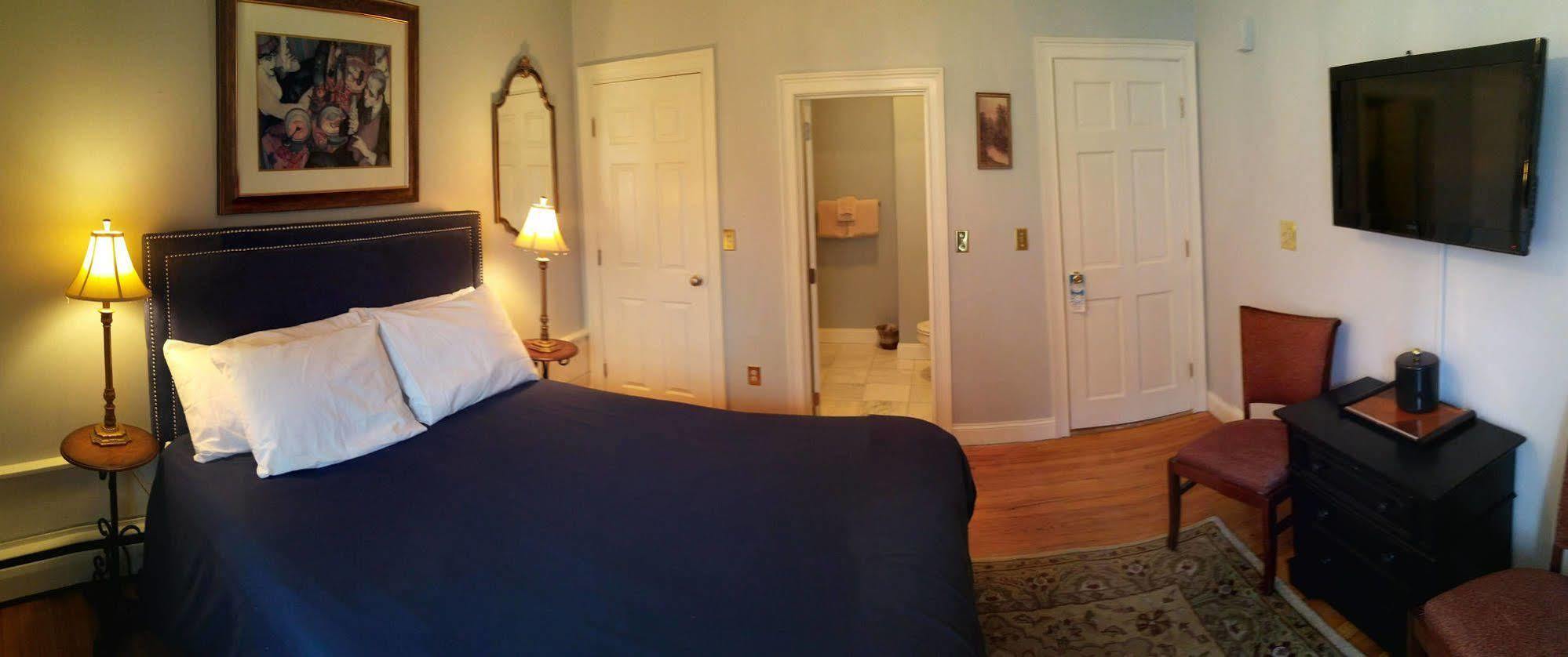 Inn On Bellevue (Adults Only) ニューポート エクステリア 写真