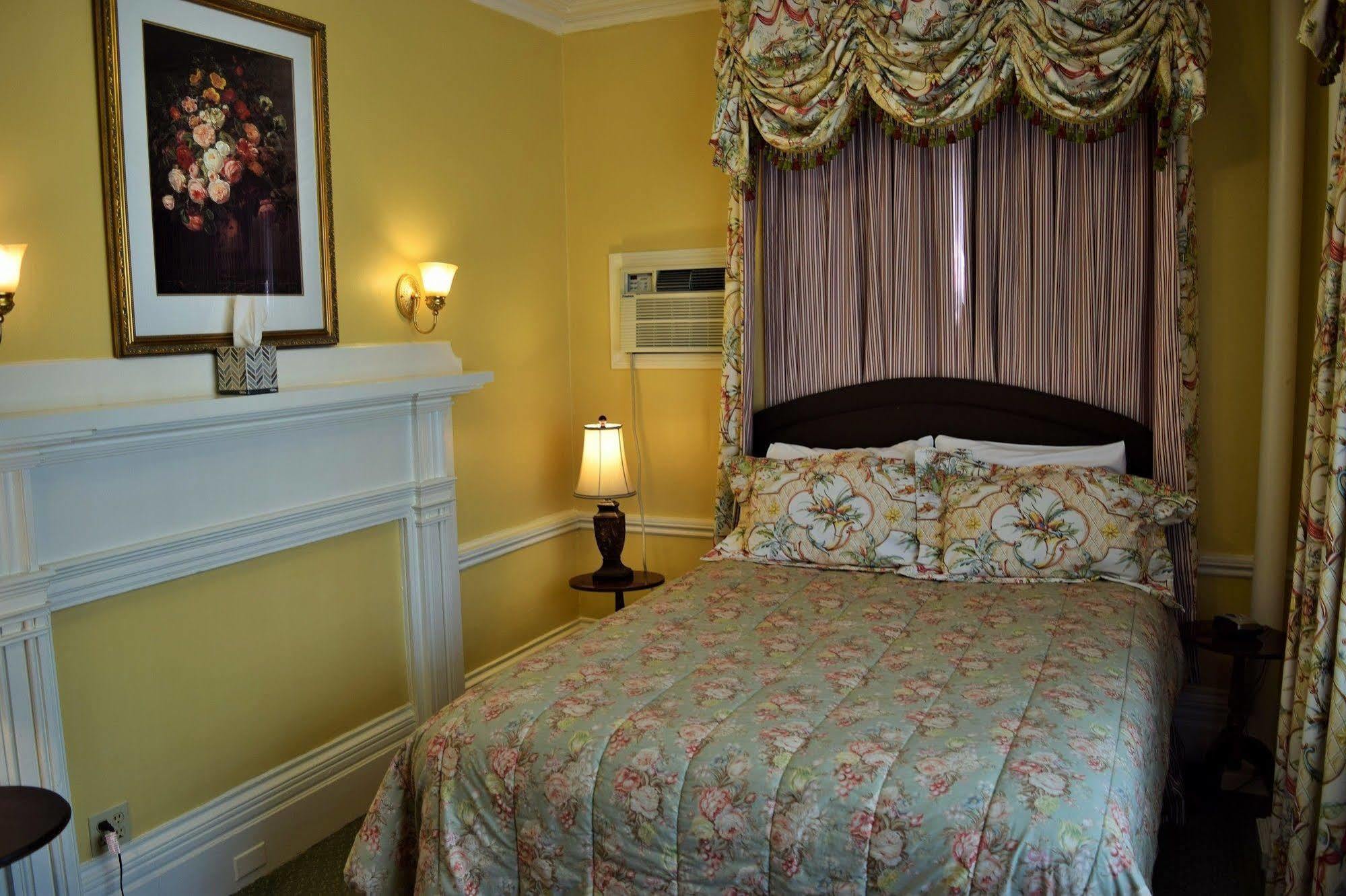 Inn On Bellevue (Adults Only) ニューポート エクステリア 写真