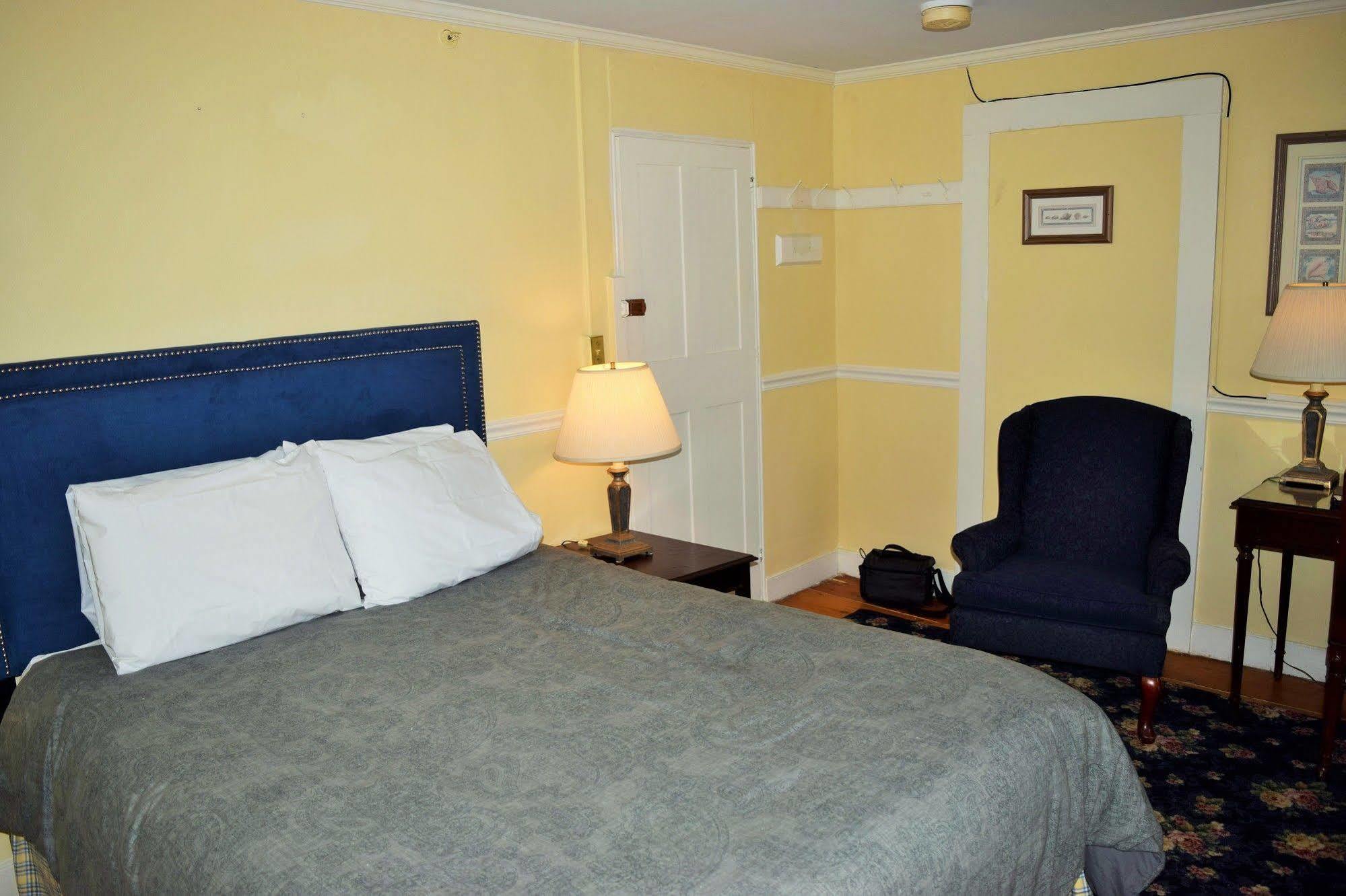 Inn On Bellevue (Adults Only) ニューポート エクステリア 写真